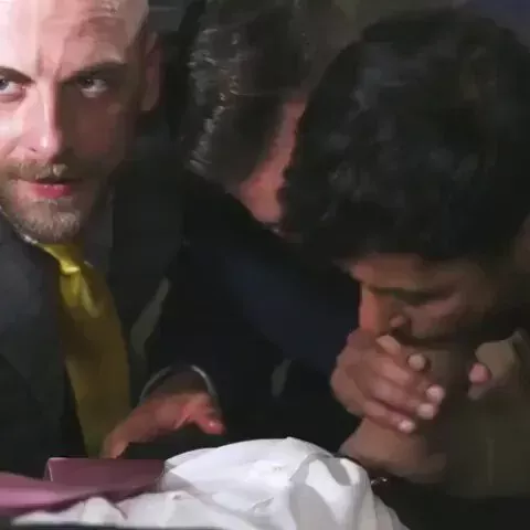 Trabajando en la oficina se puso caliente